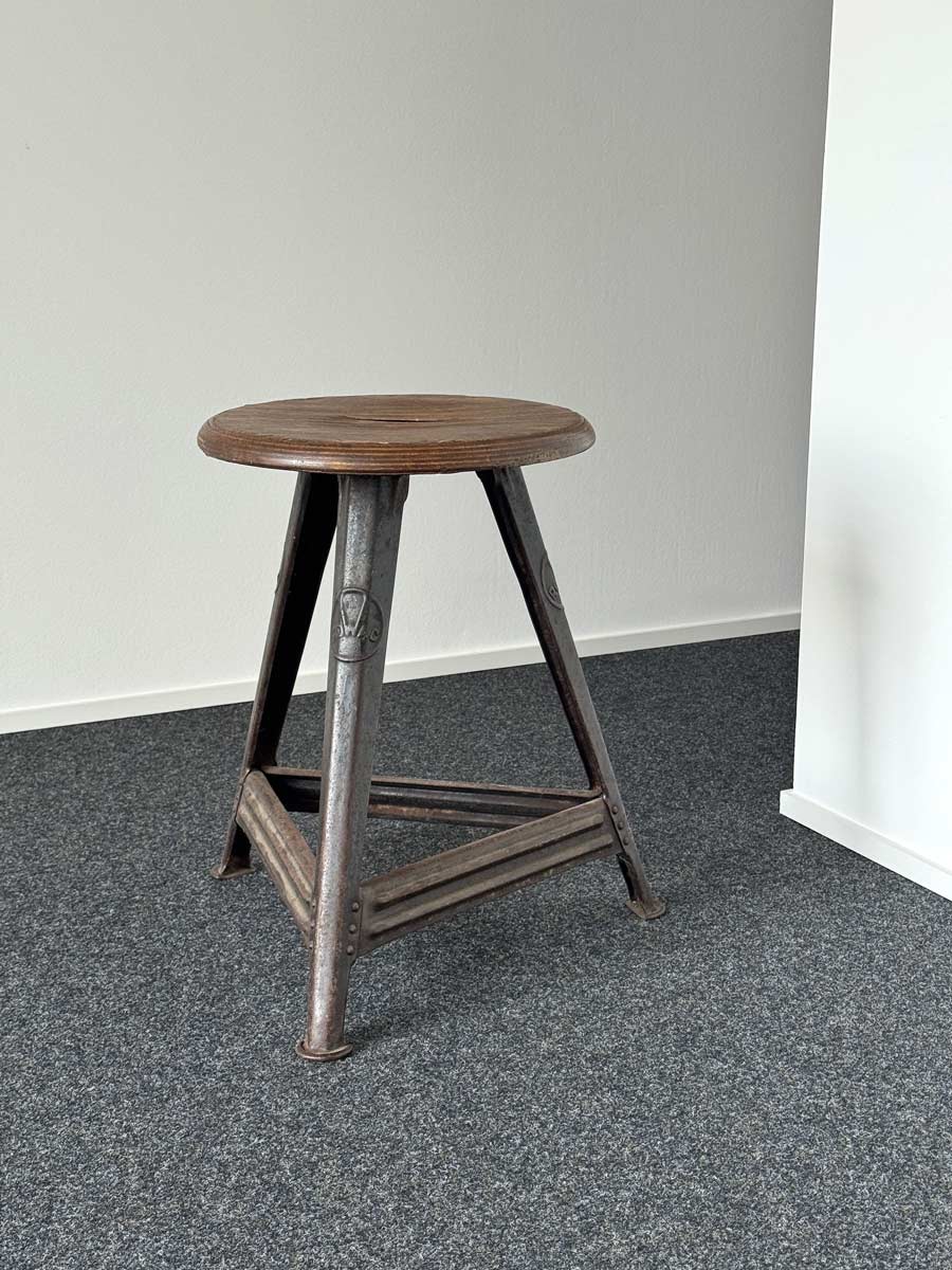 galerie-kirbach-rowac-schwerlasthocker-1-w