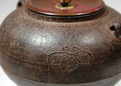 Ein kama genannter Wasserkessel für die Teezeremonie. Hier ein Detail.