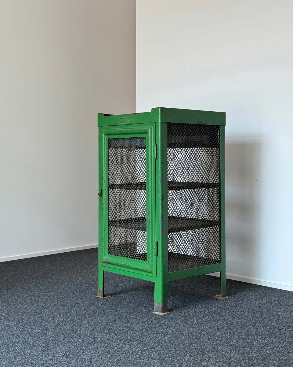 galerie-kirbach-werkzeugschrank-linker-kassel-1-w