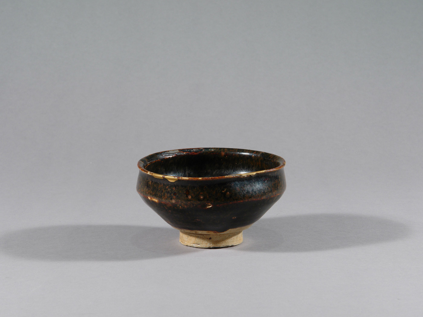 japanese-ceramics-mino-tenmoku-chawan-mueller-1-w